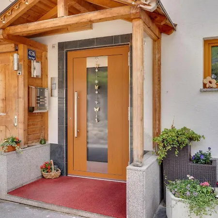 Land On The Kppl Mountain Chains Kappl  Exterior photo